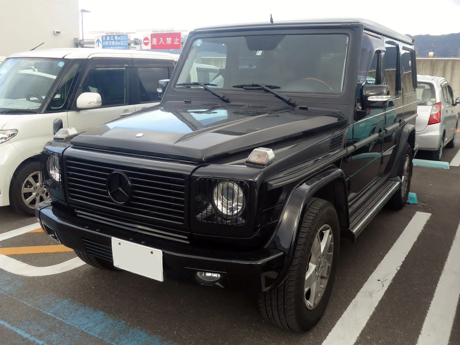Mercedes-Benz G-Class — фотография модели