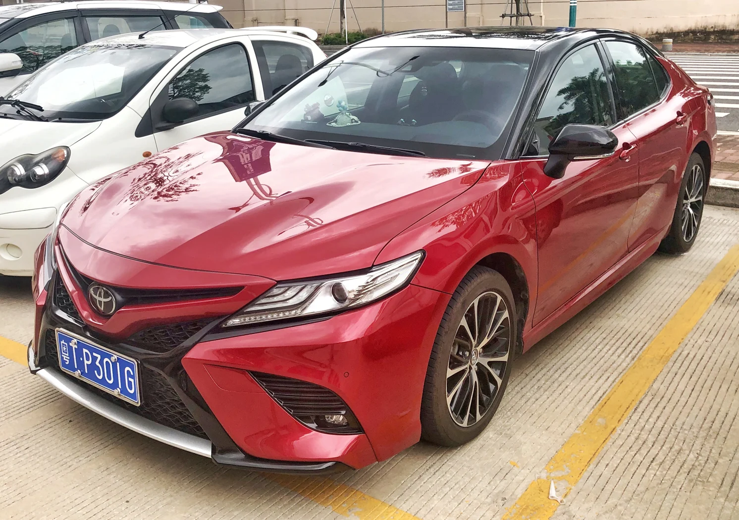 Toyota Camry — фотография модели
