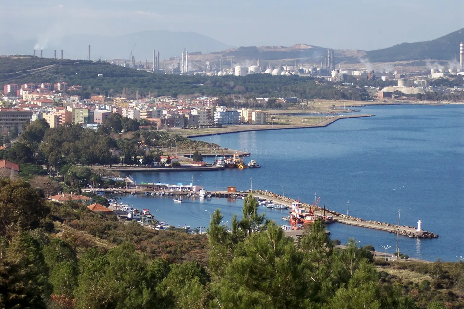 Алиага — география места поездки