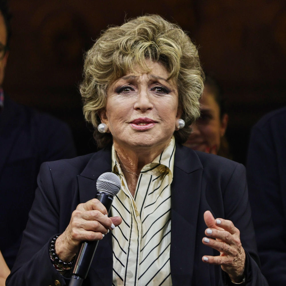 Angélica María
