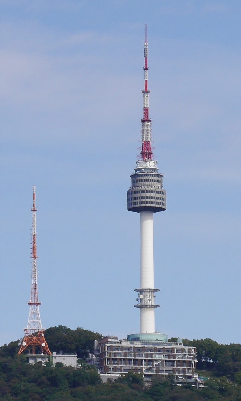 Башня N Seoul Tower